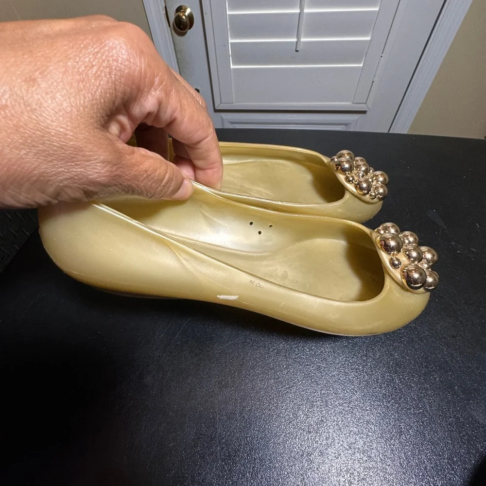 Stuart Whitman size 6 ballet flats rain shoes
